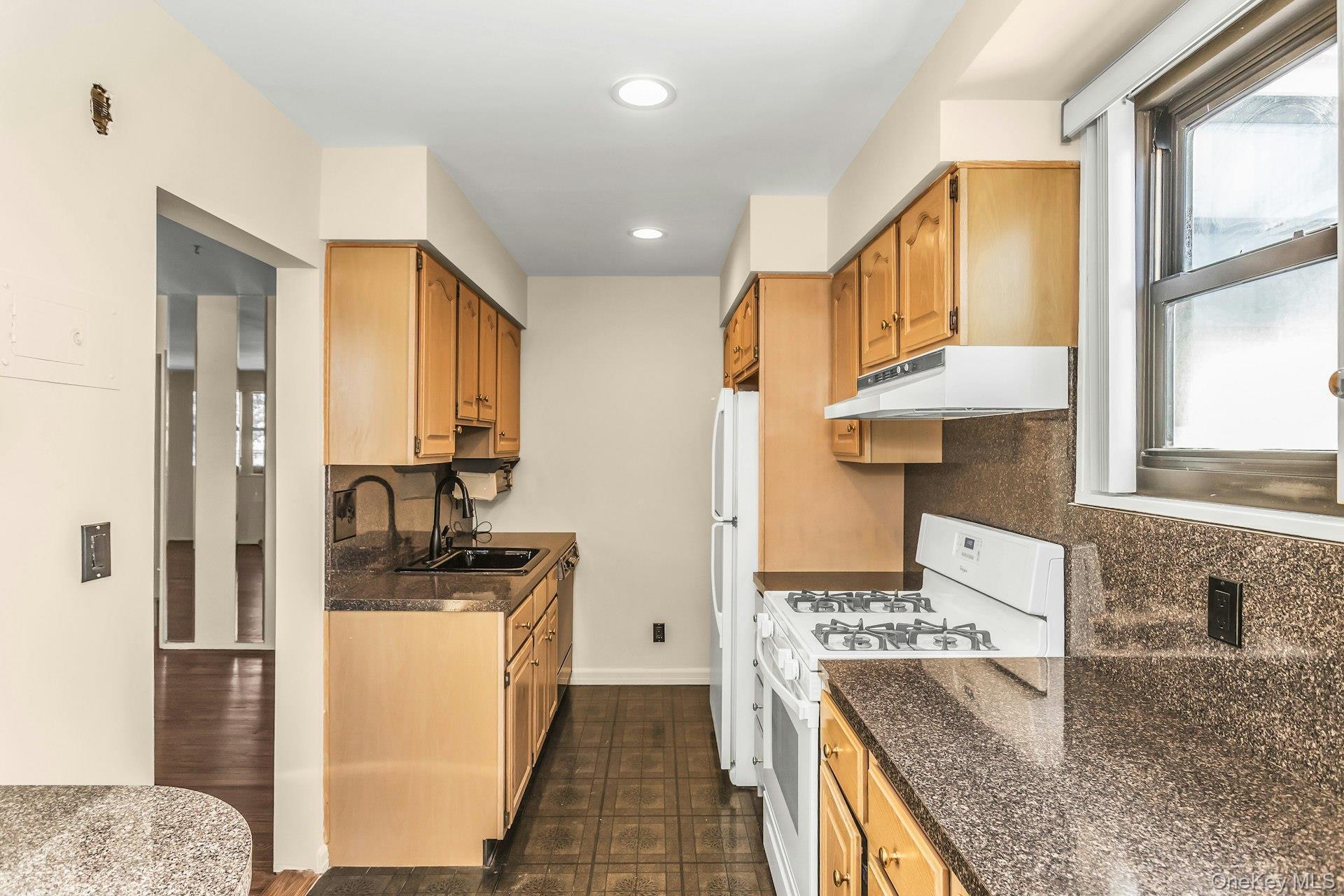 21-47 Utopia Parkway Unit: 2