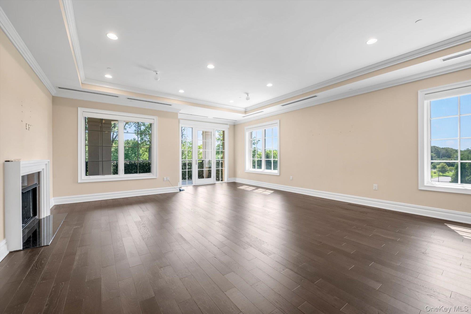 3000 Royal Court Unit: 3107