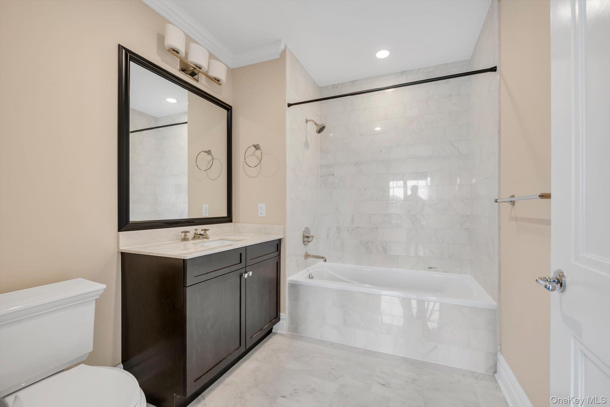 3000 Royal Court Unit: 3107