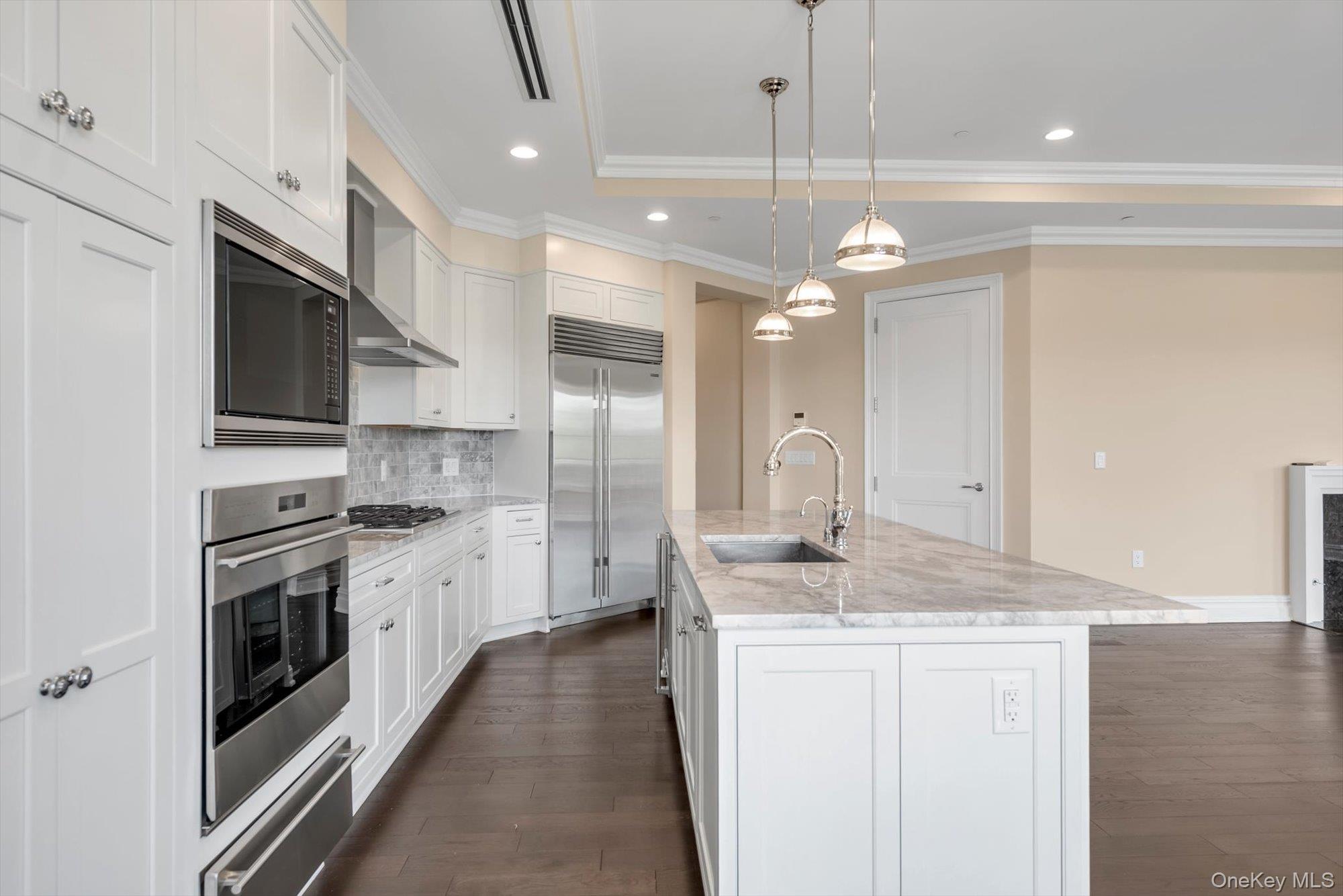3000 Royal Court Unit: 3107