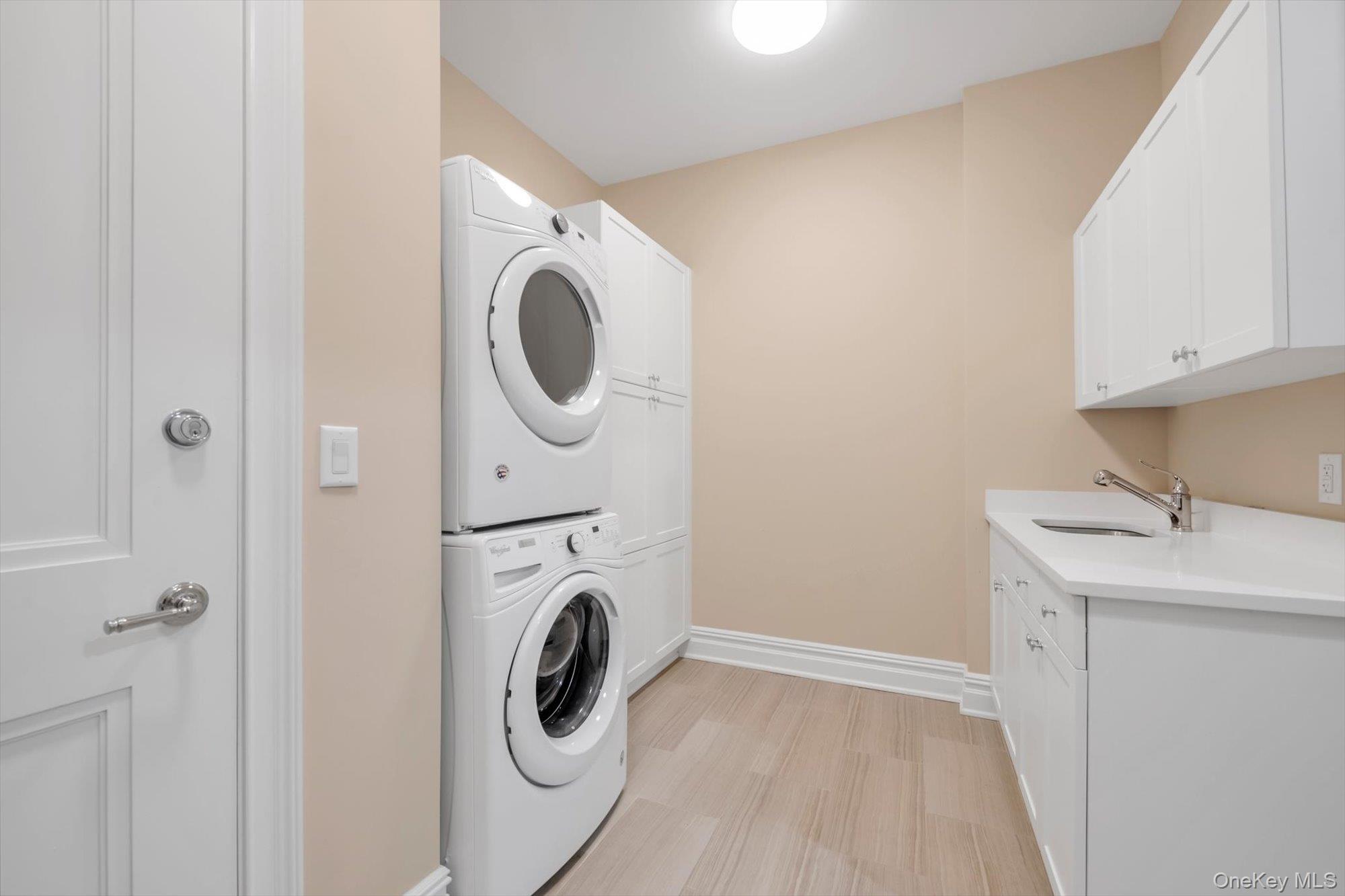 3000 Royal Court Unit: 3107