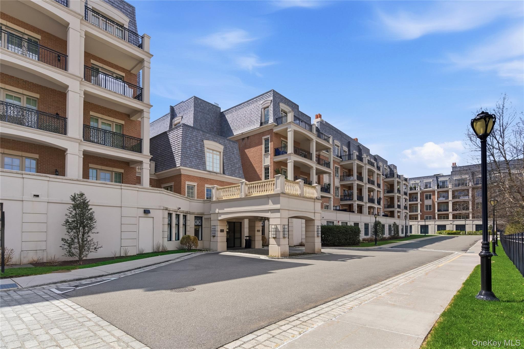 3000 Royal Court Unit: 3107