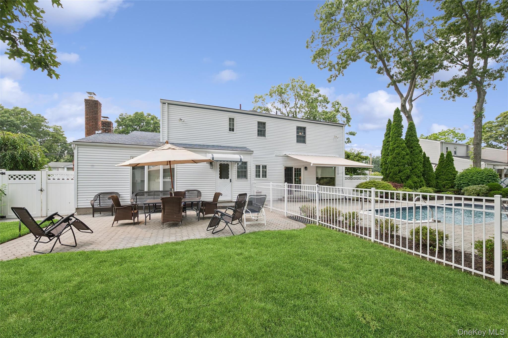 63 Woodview Lane
