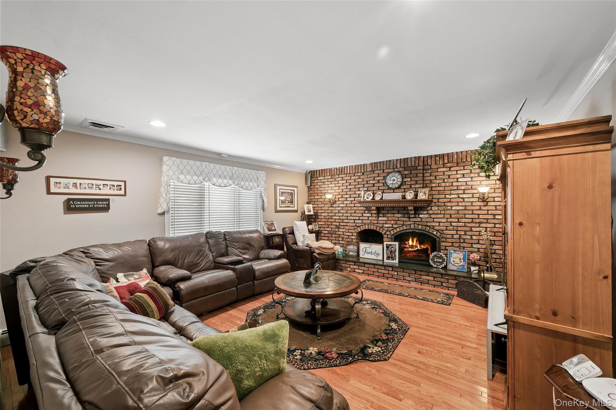 63 Woodview Lane