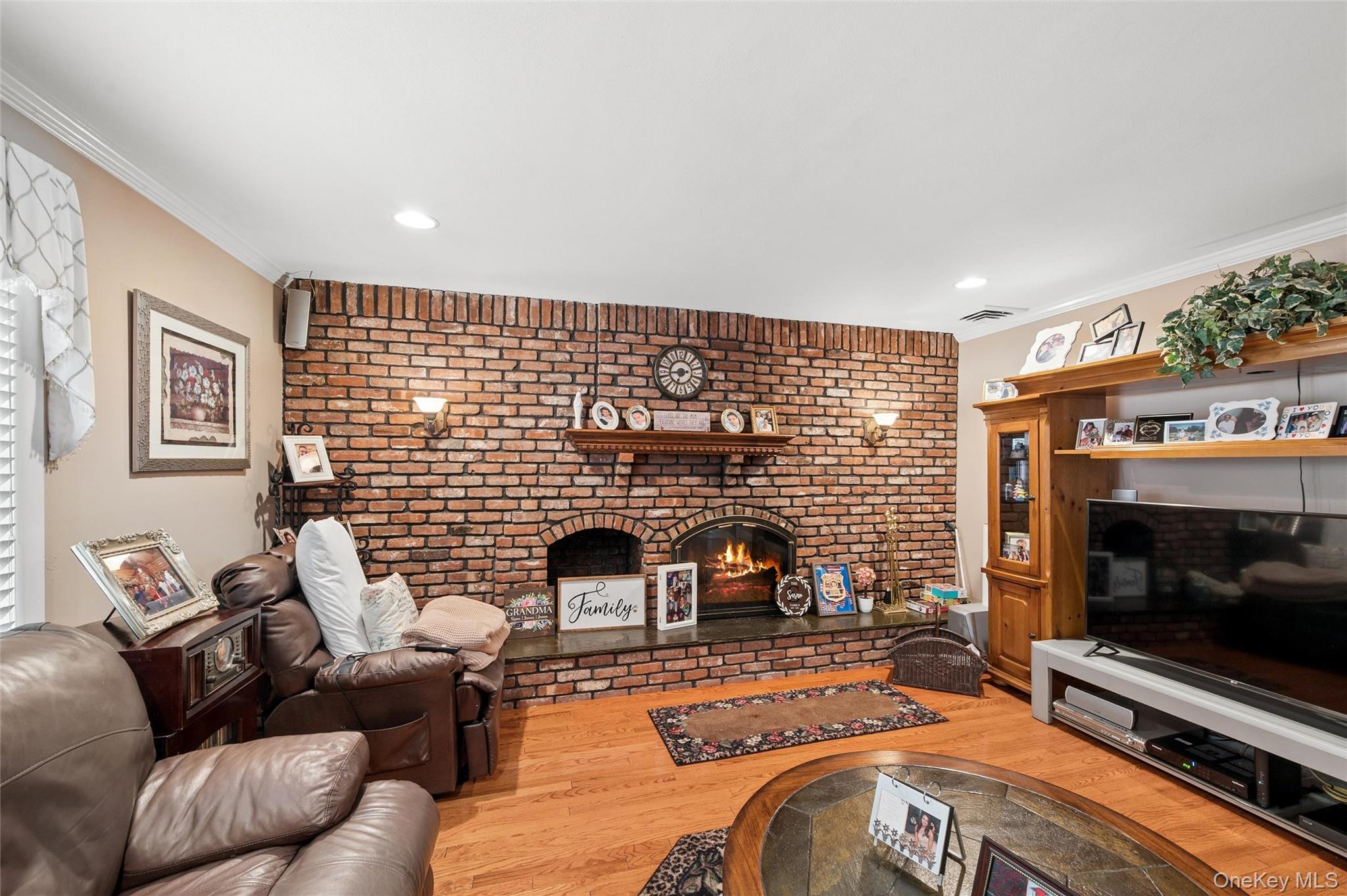 63 Woodview Lane