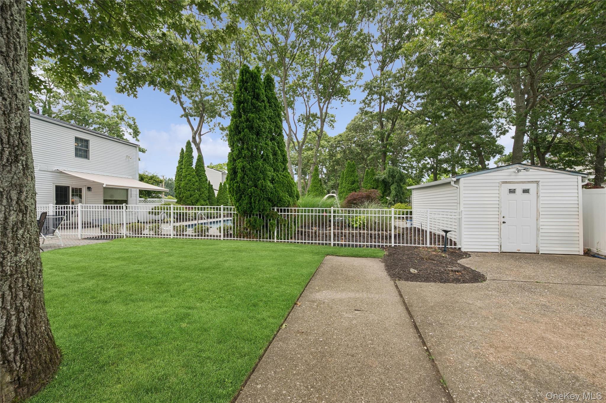 63 Woodview Lane