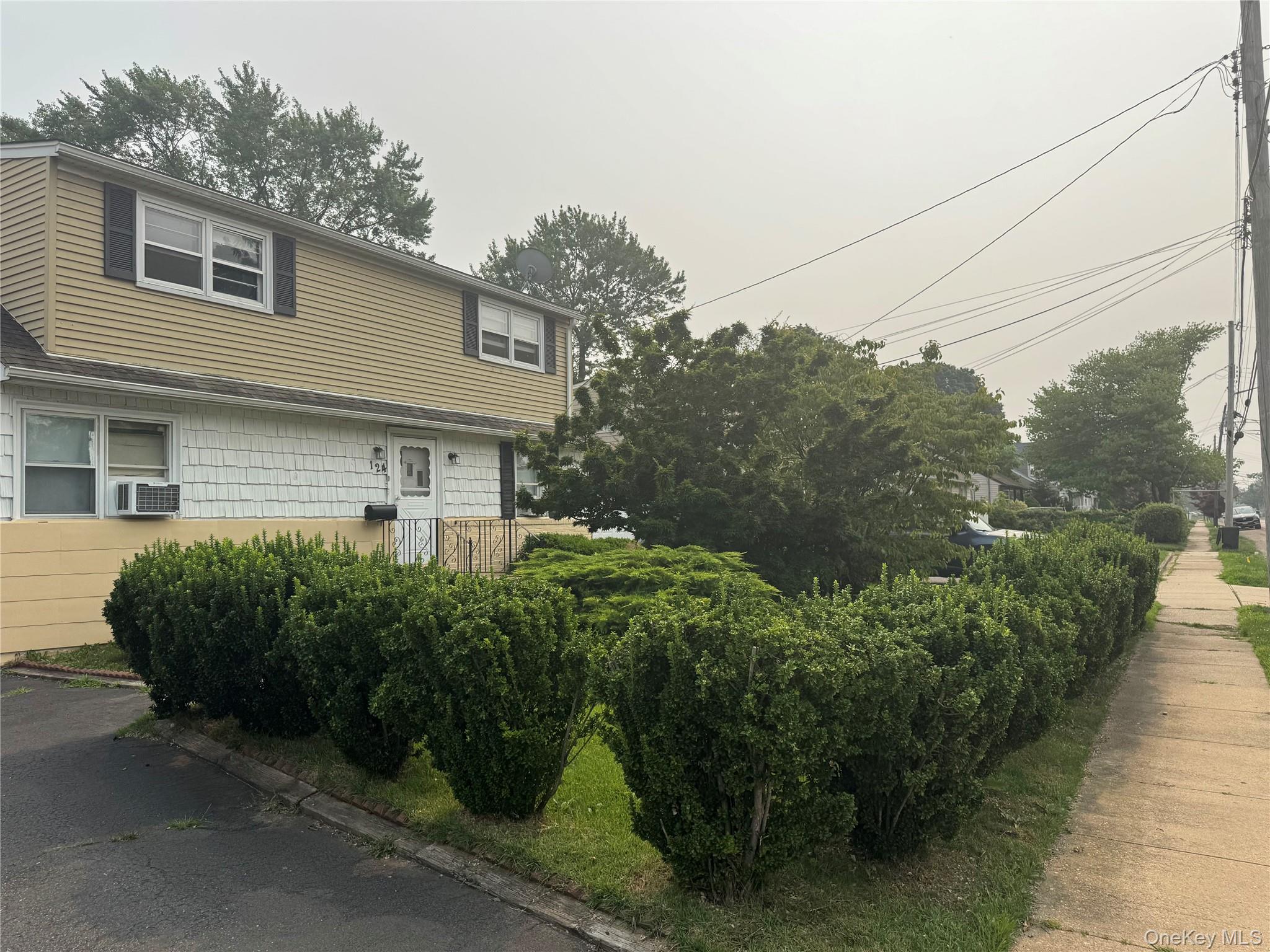 124 Parkdale Drive