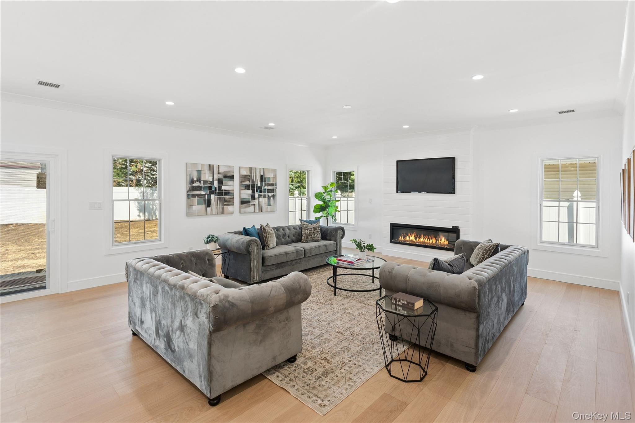 1222 Powell Avenue