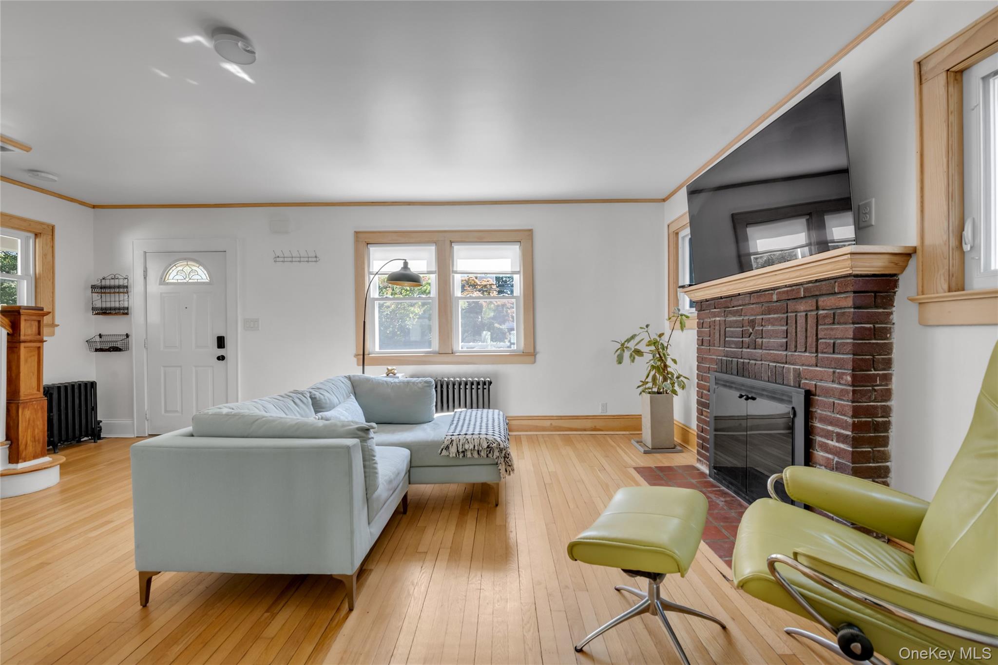 48 Hillview Avenue
