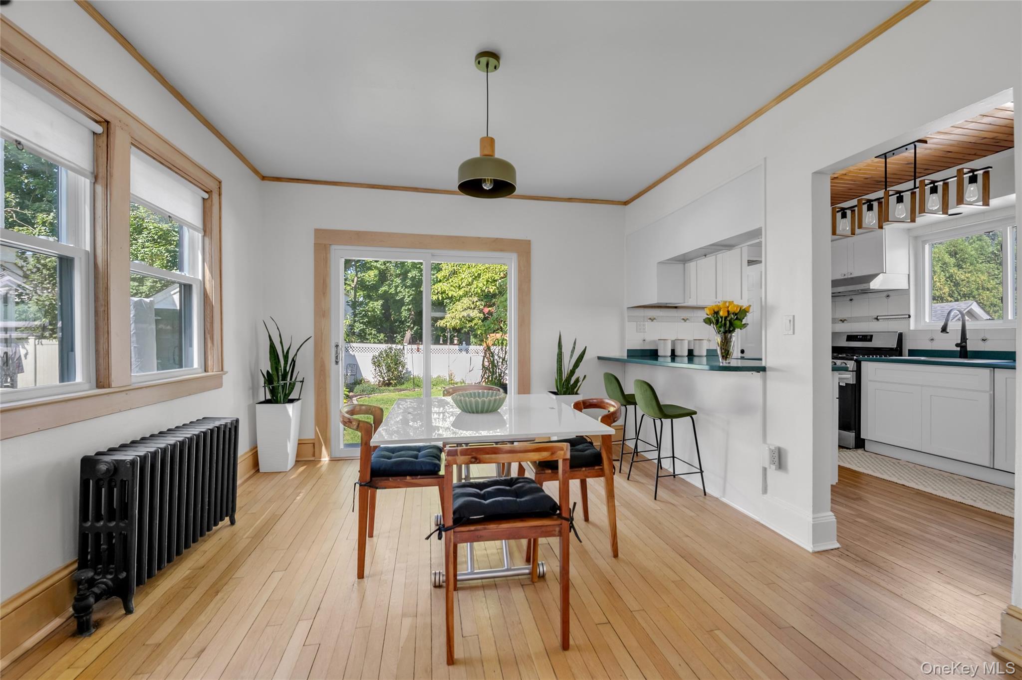48 Hillview Avenue