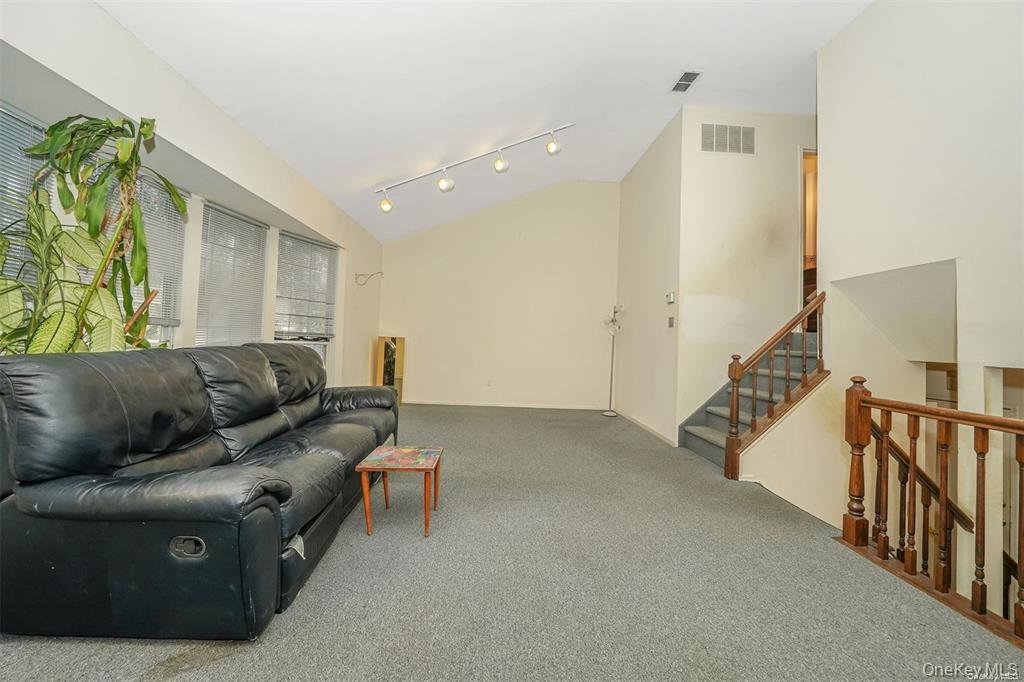 37 Santa Barbara Drive
