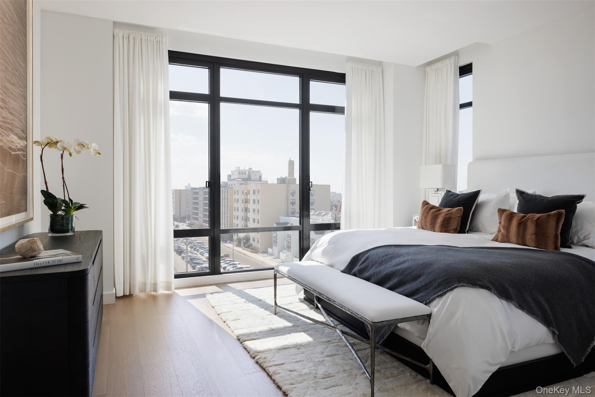 100 Boardwalk Unit: 812A