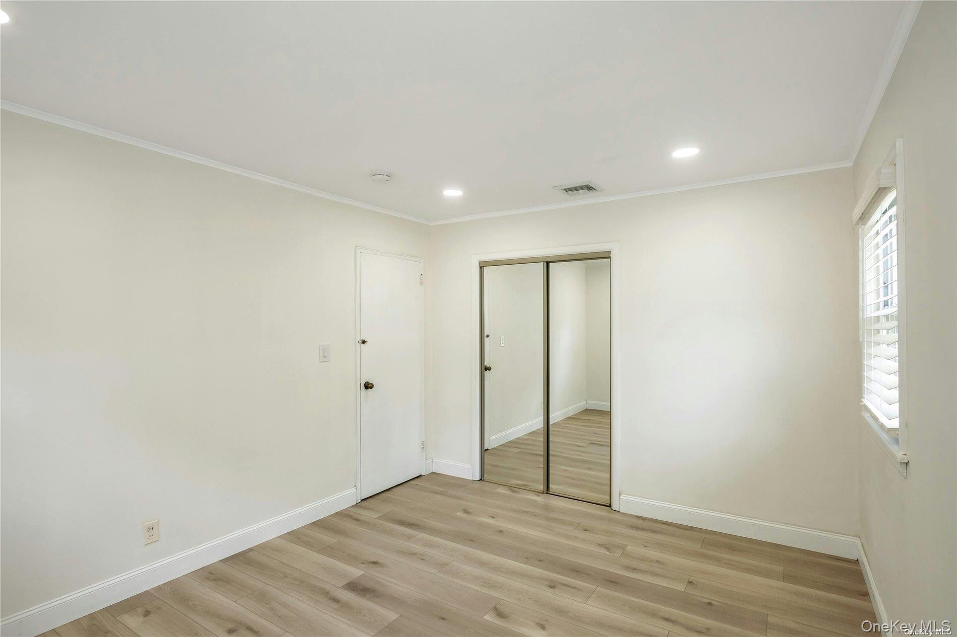 83 Knickerbocker Road