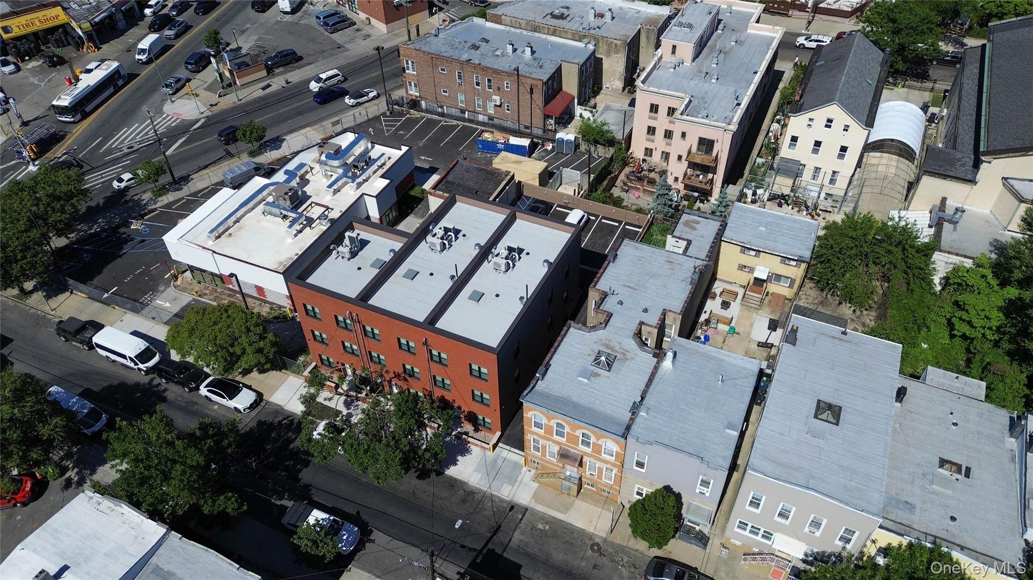 6245 60th Street Unit: 2
