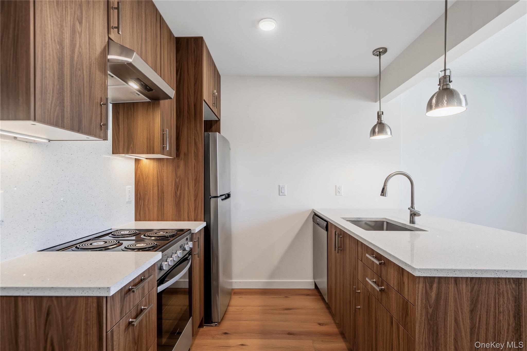 6245 60th Street Unit: 2