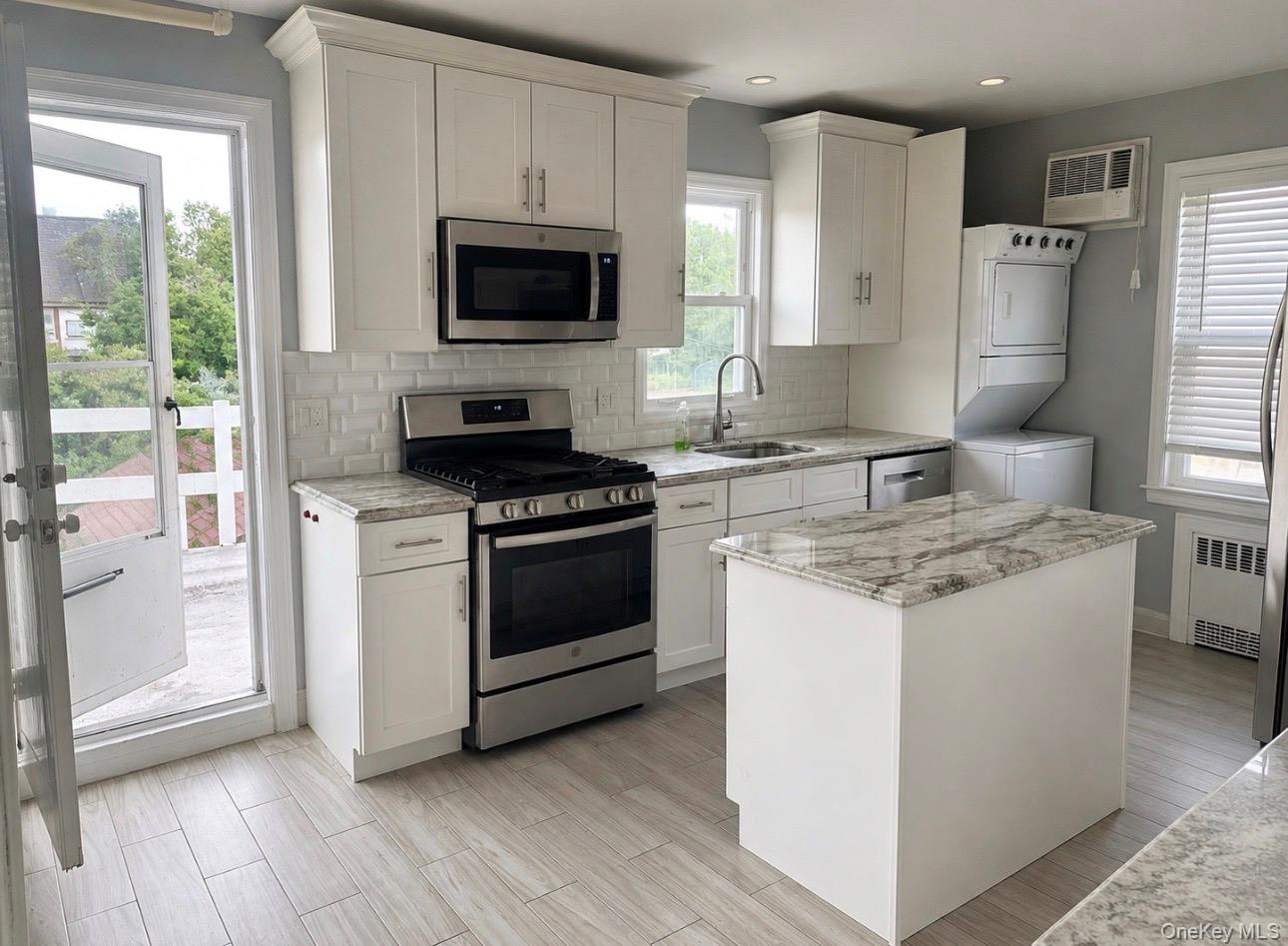 49 Hempstead Avenue