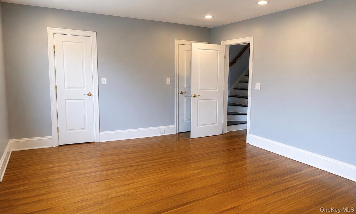 49 Hempstead Avenue