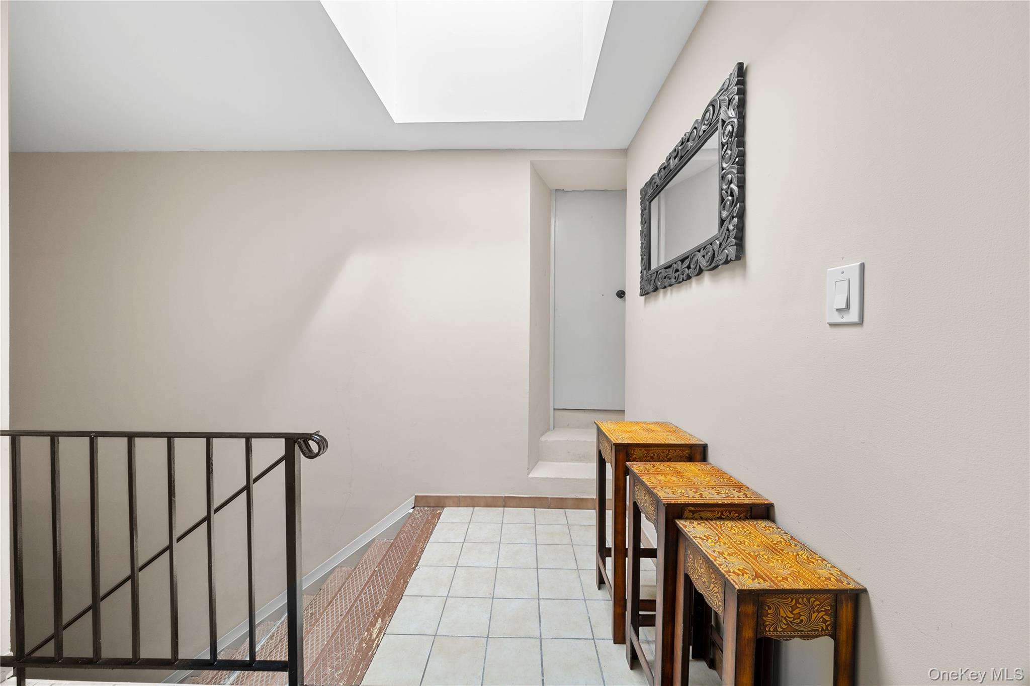 402 Jericho Turnpike Unit: 4