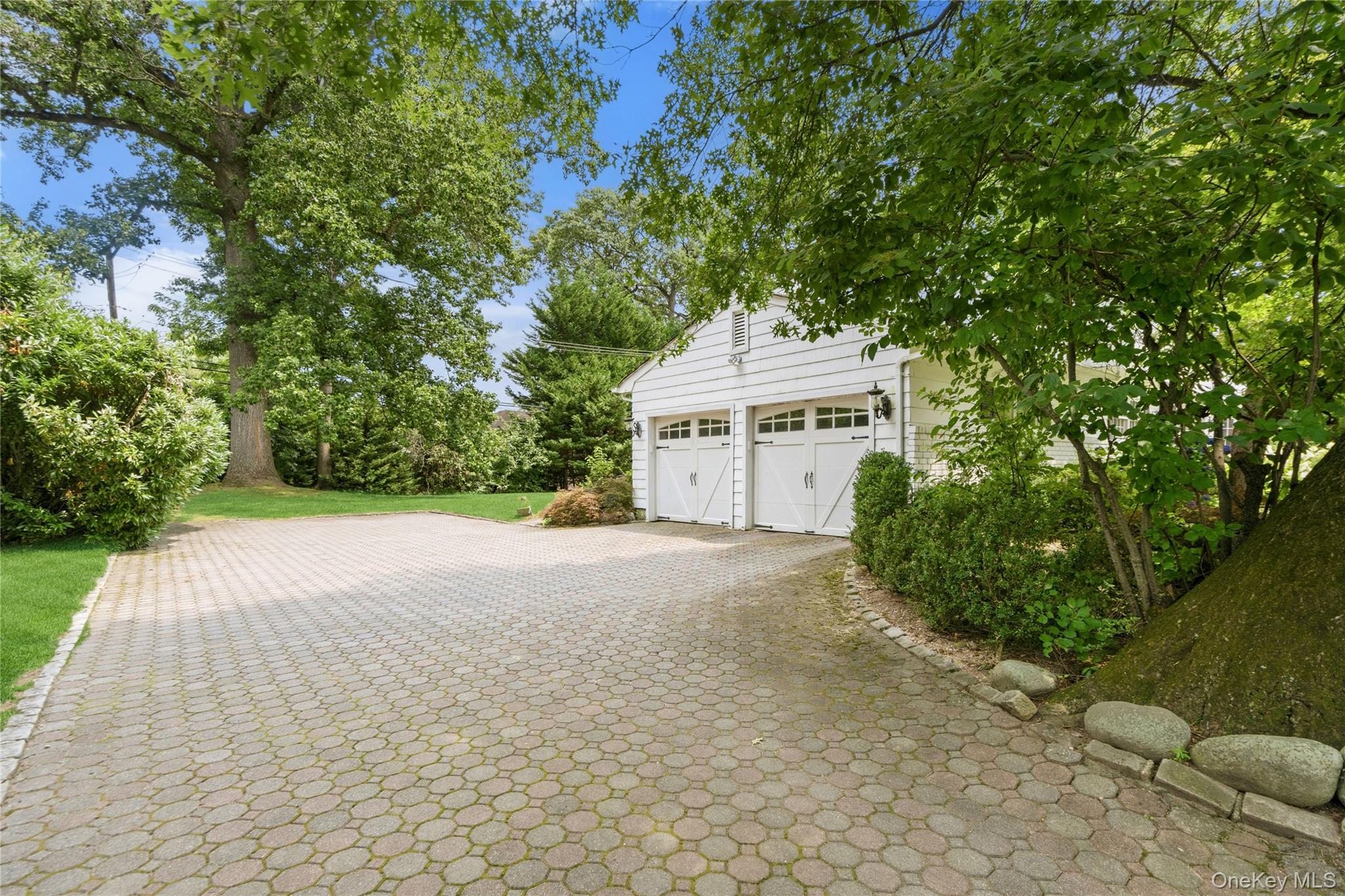 50 Flamingo Road
