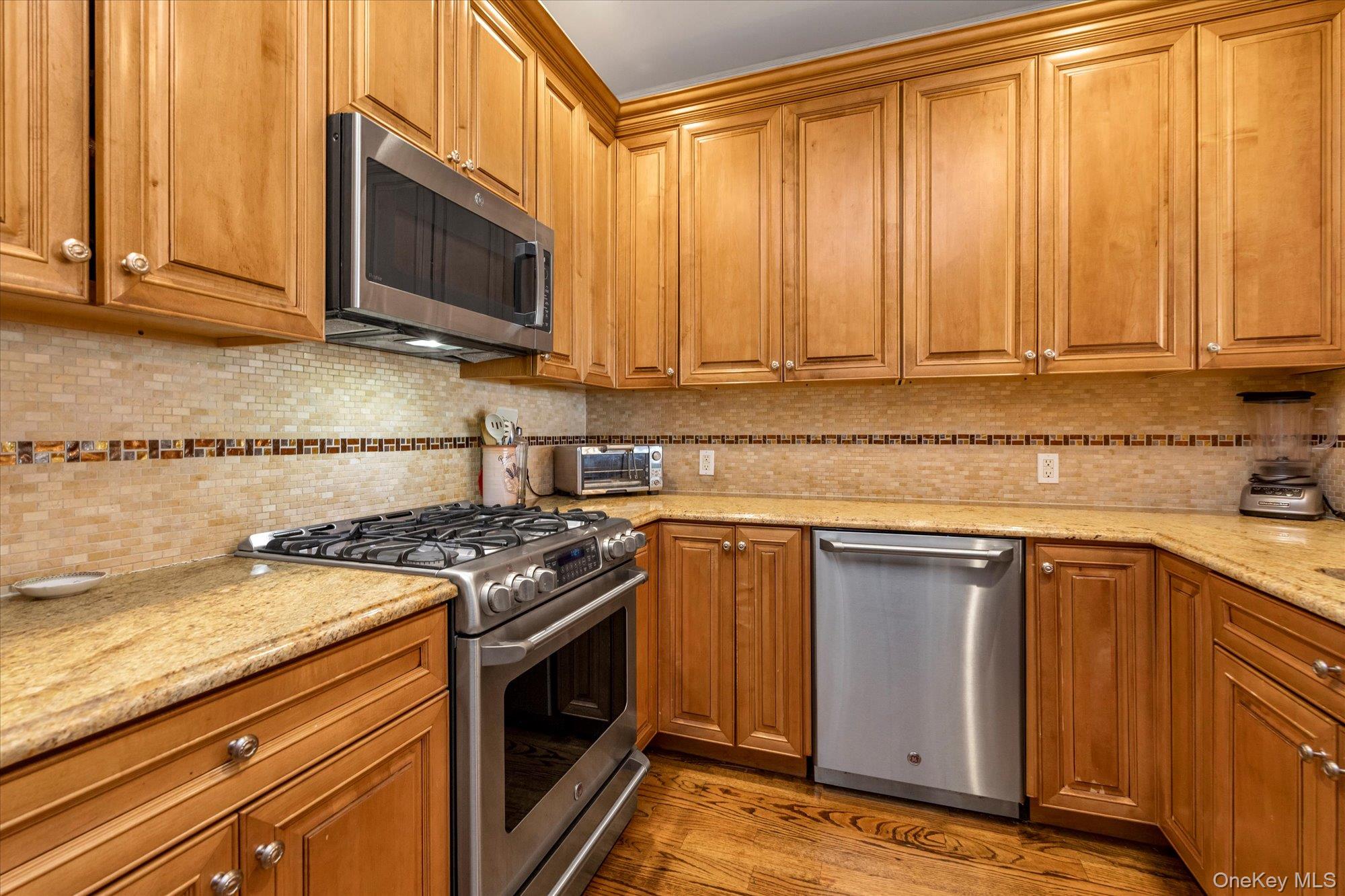 100 Empire Blvd Unit: 13