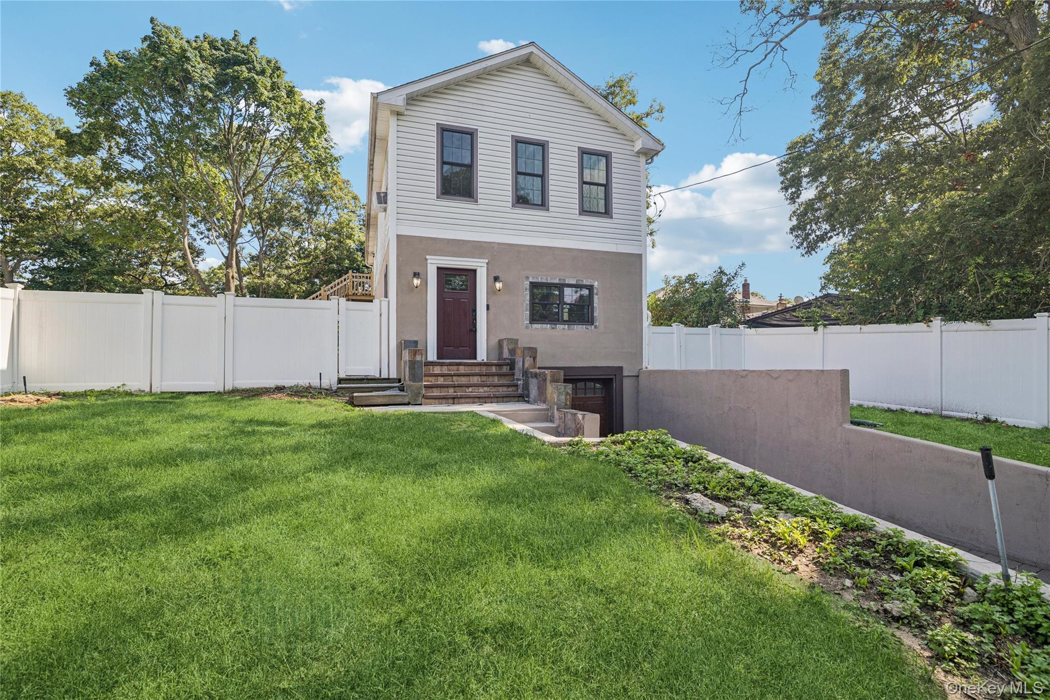 44 Ridgedale Avenue