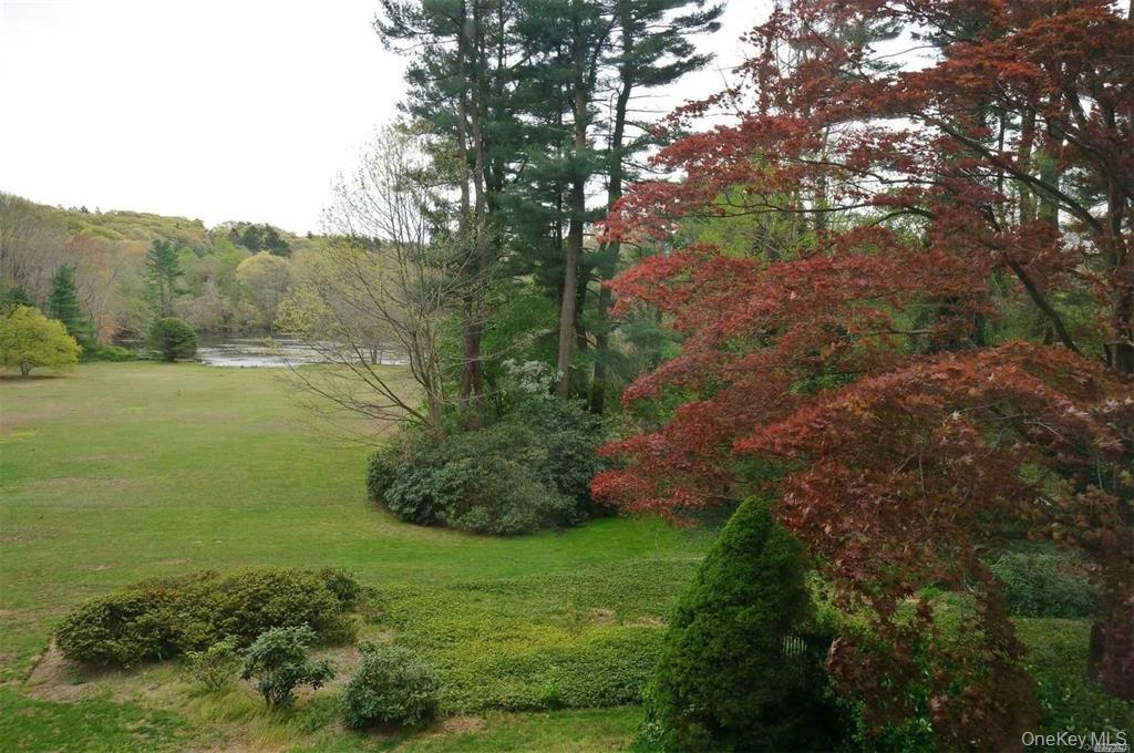 450 Oyster Bay Road