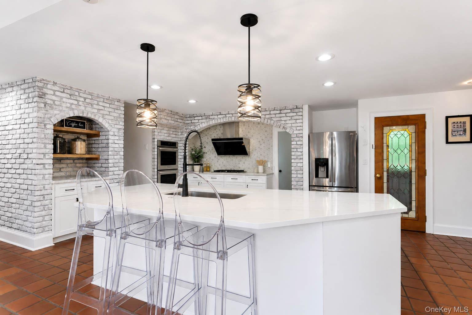 450 Oyster Bay Road