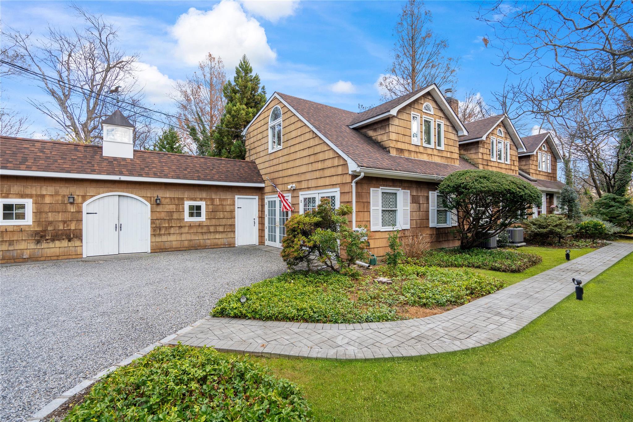 14 Soundbeach Drive