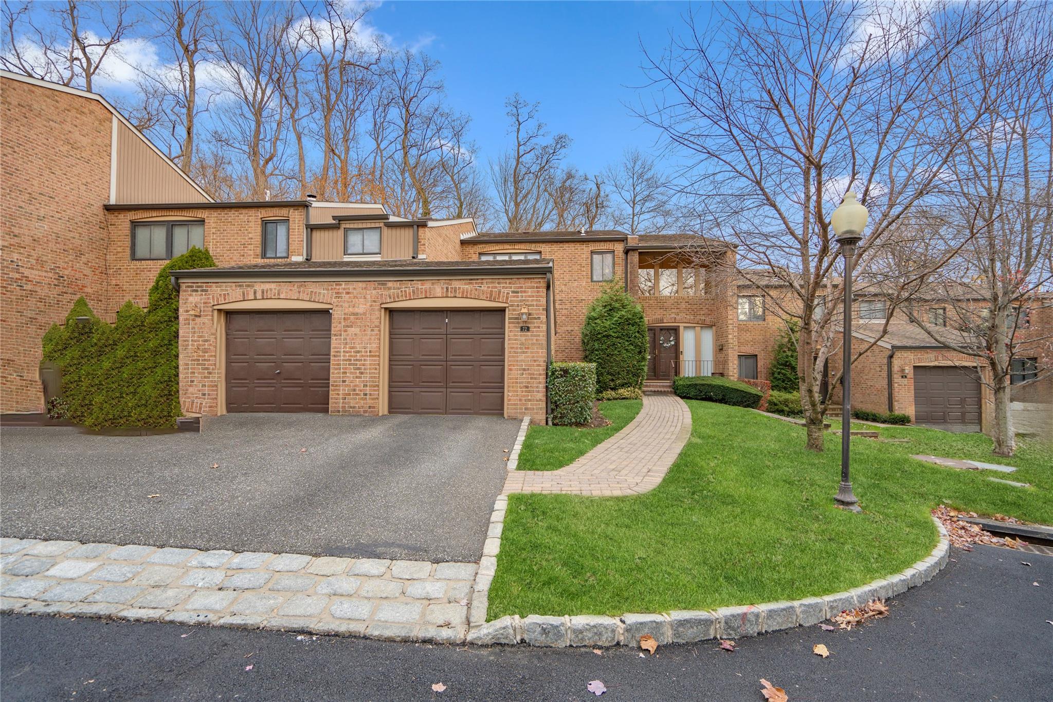 72 Windsor Unit: 72