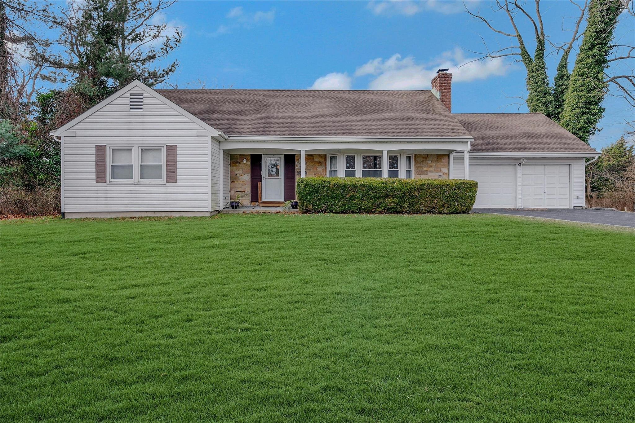 4 Thornwood Circle