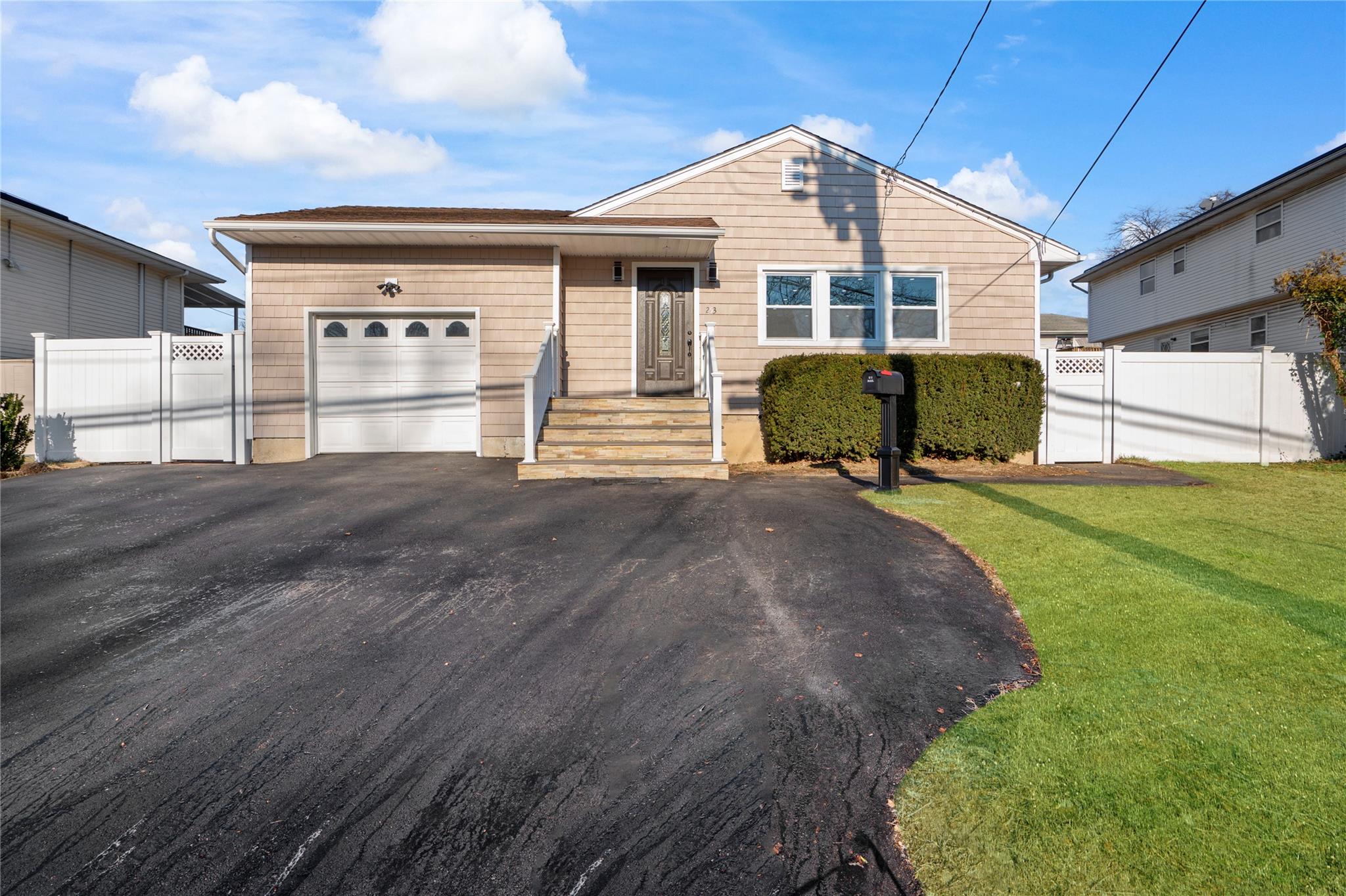 253 Haypath Road