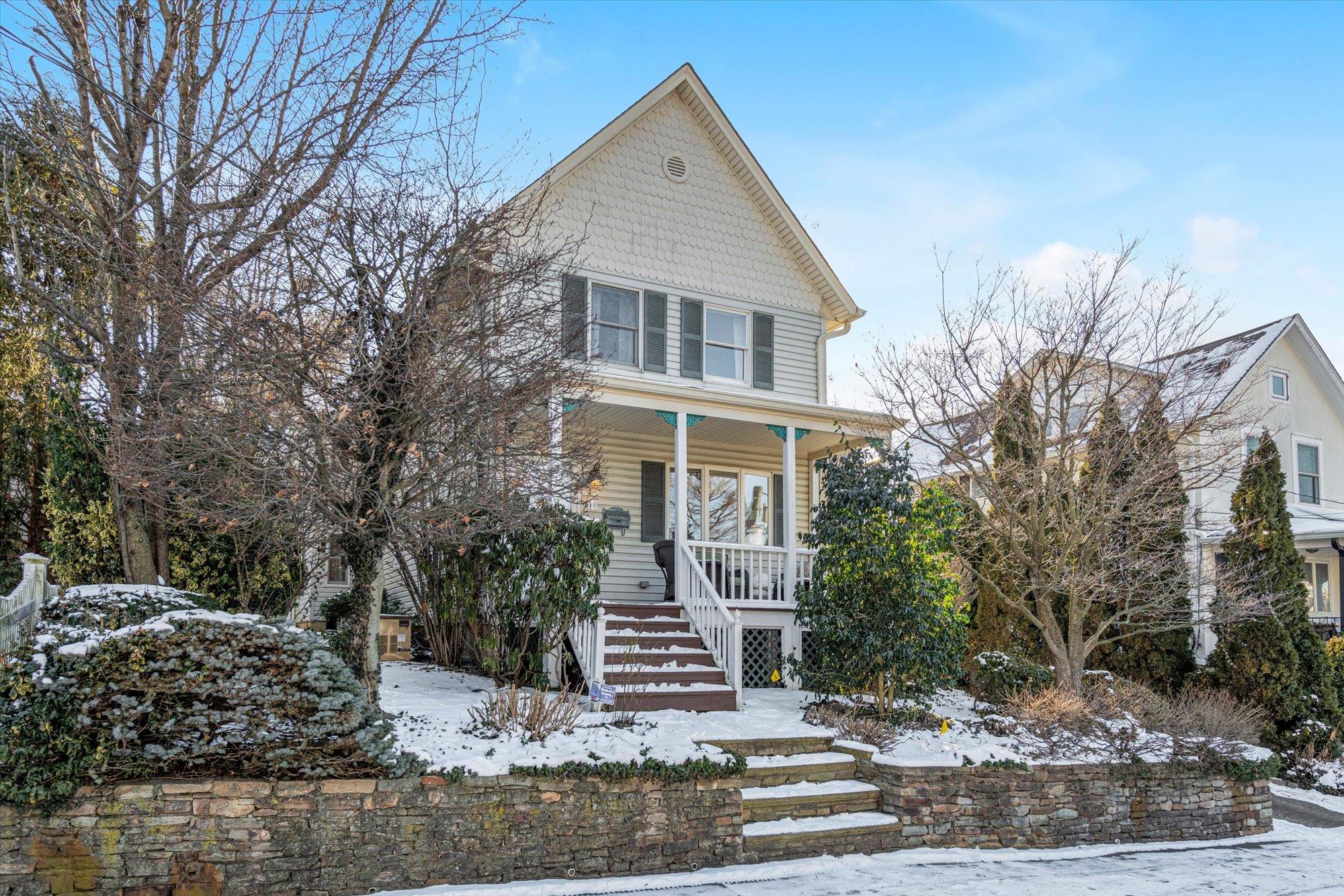 10 Covert Street