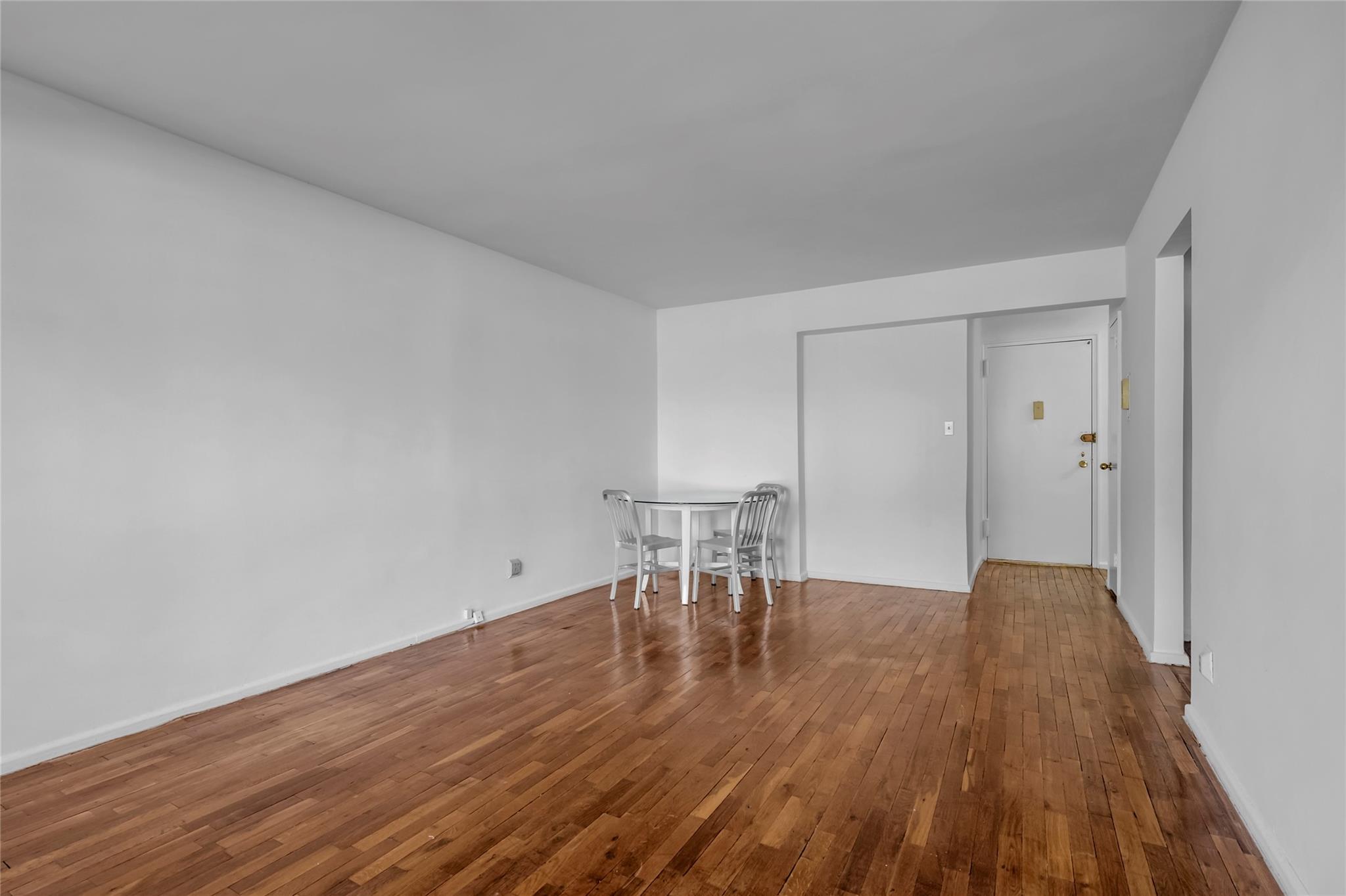 185 S. Middle Neck Road Unit: 1G