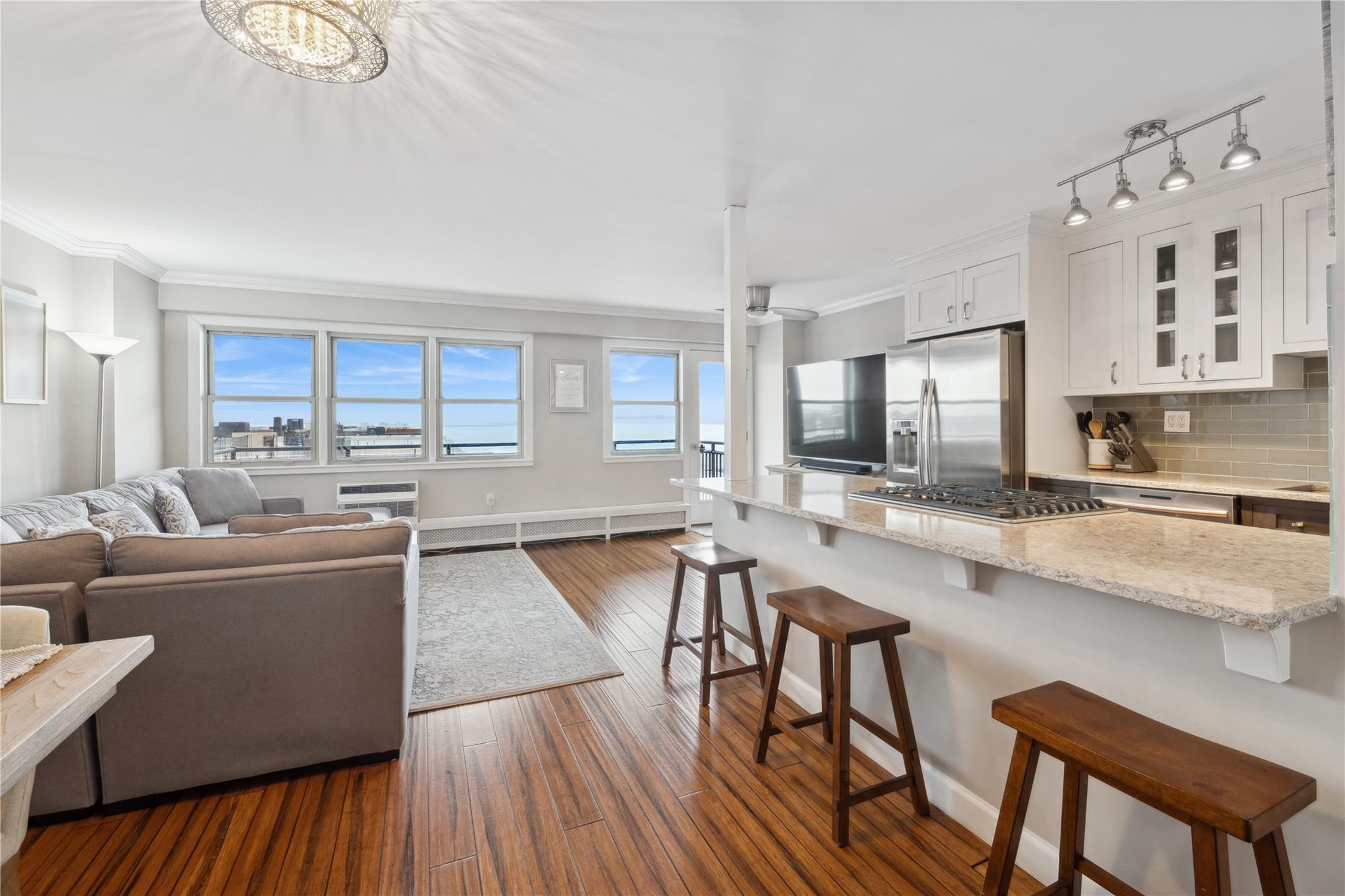 25 Neptune Boulevard Unit: 8L