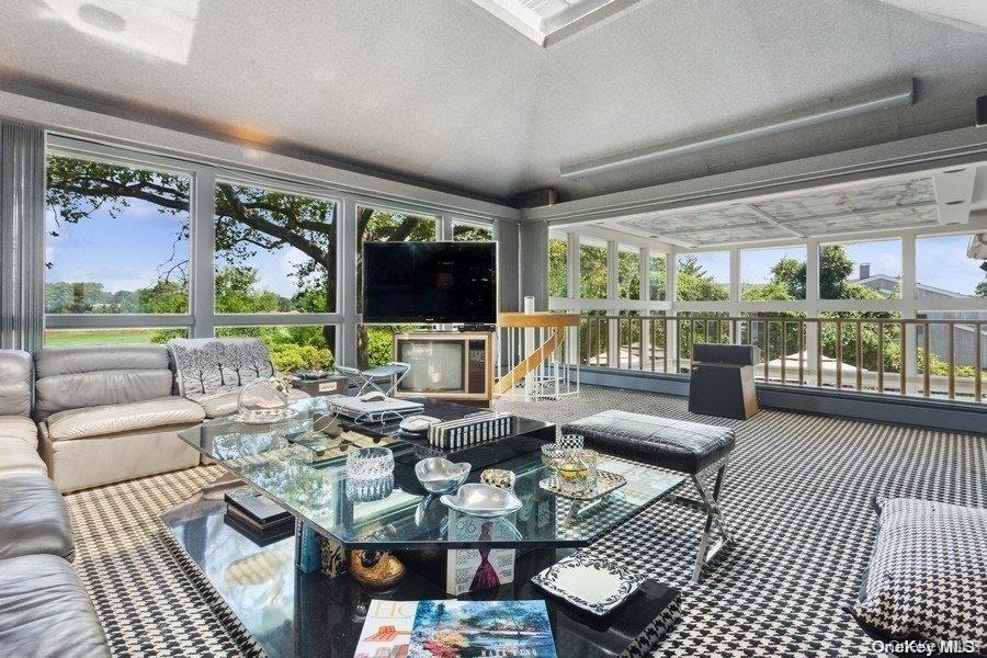 30 Thixton Drive