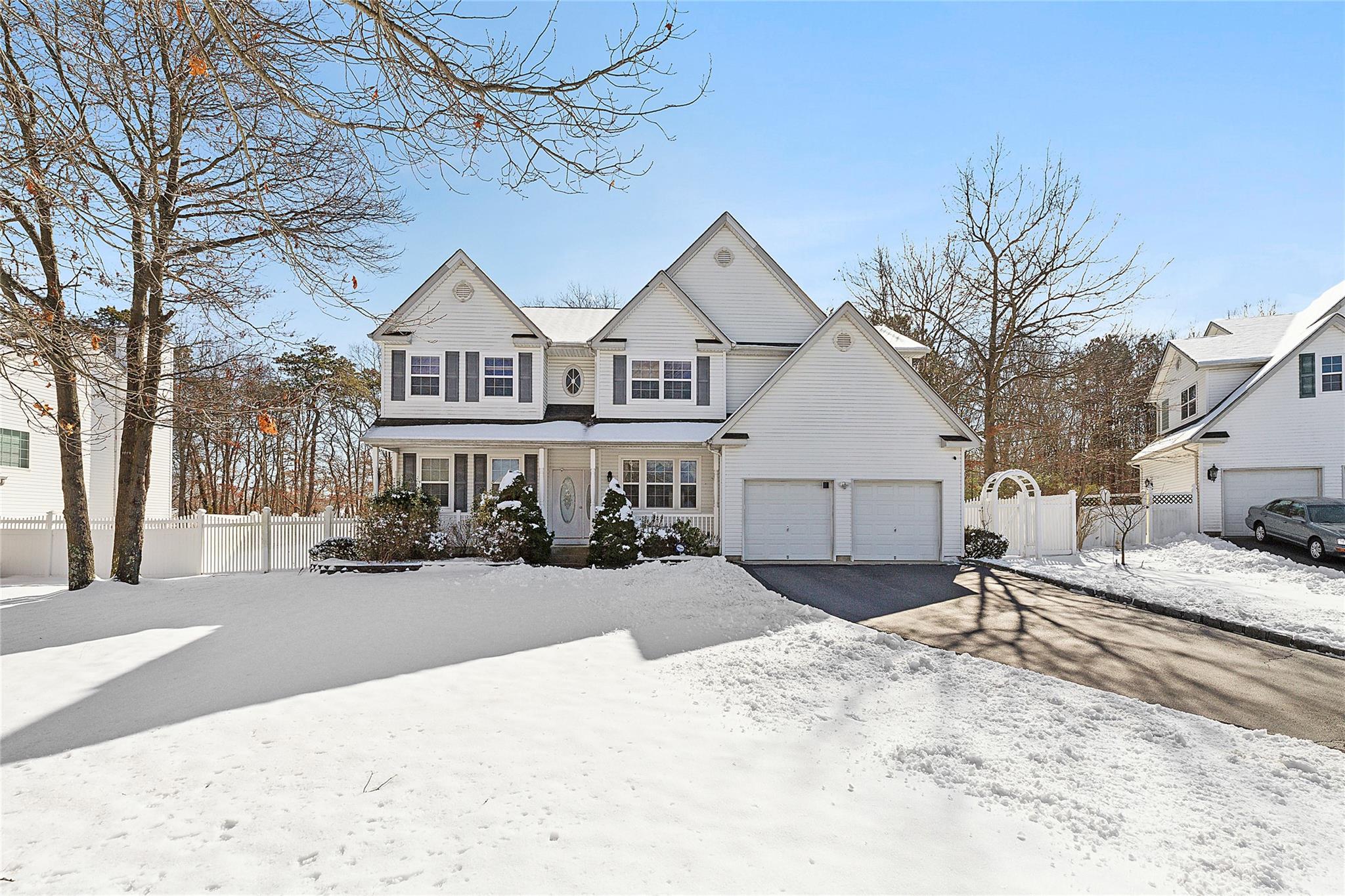 2 Tuthill Court