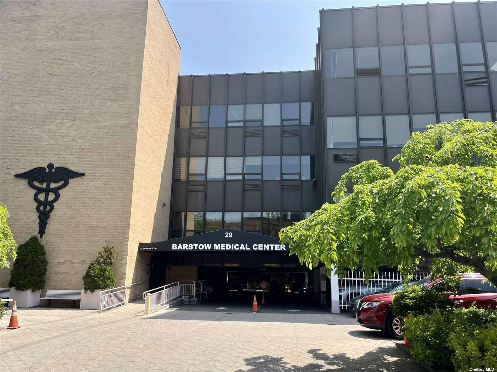 29 Barstow Rd Unit: 102