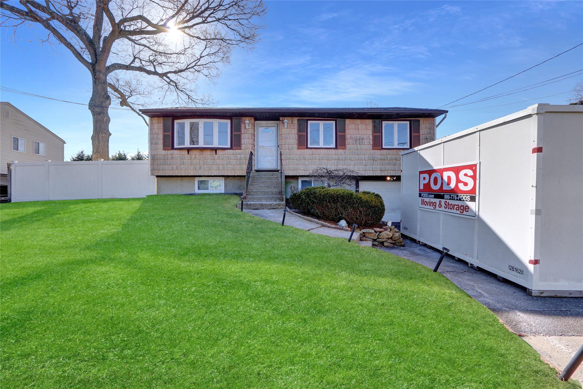 24 Farner Avenue