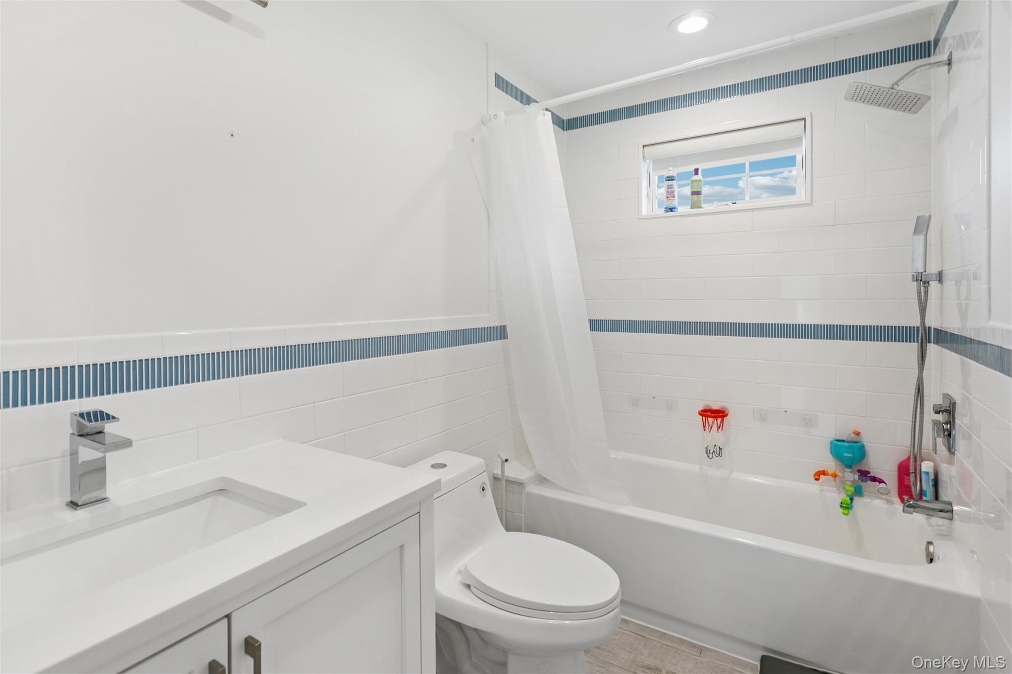 169 Mott Street