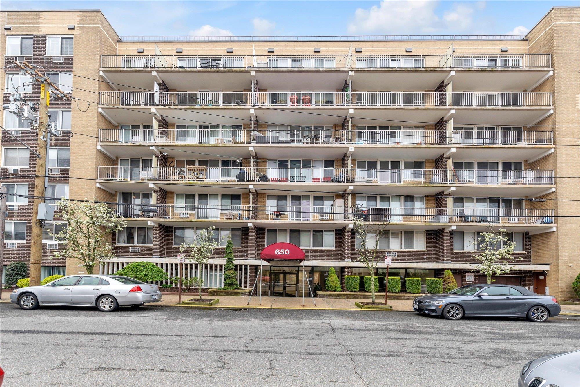 650 Shore Road Unit: 5N