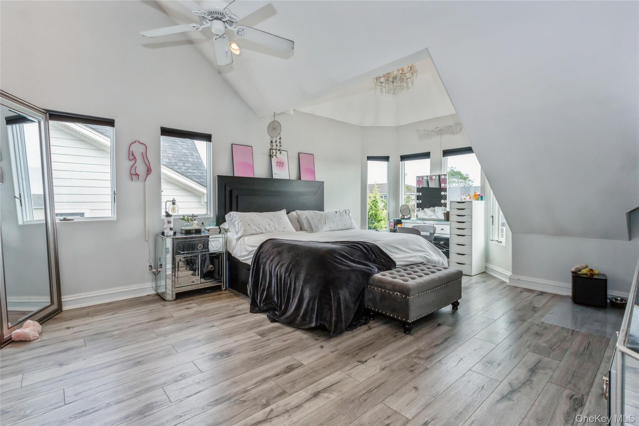 319 Harbor Drive