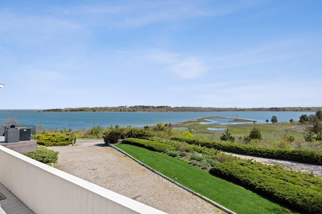84 Inlet Road E