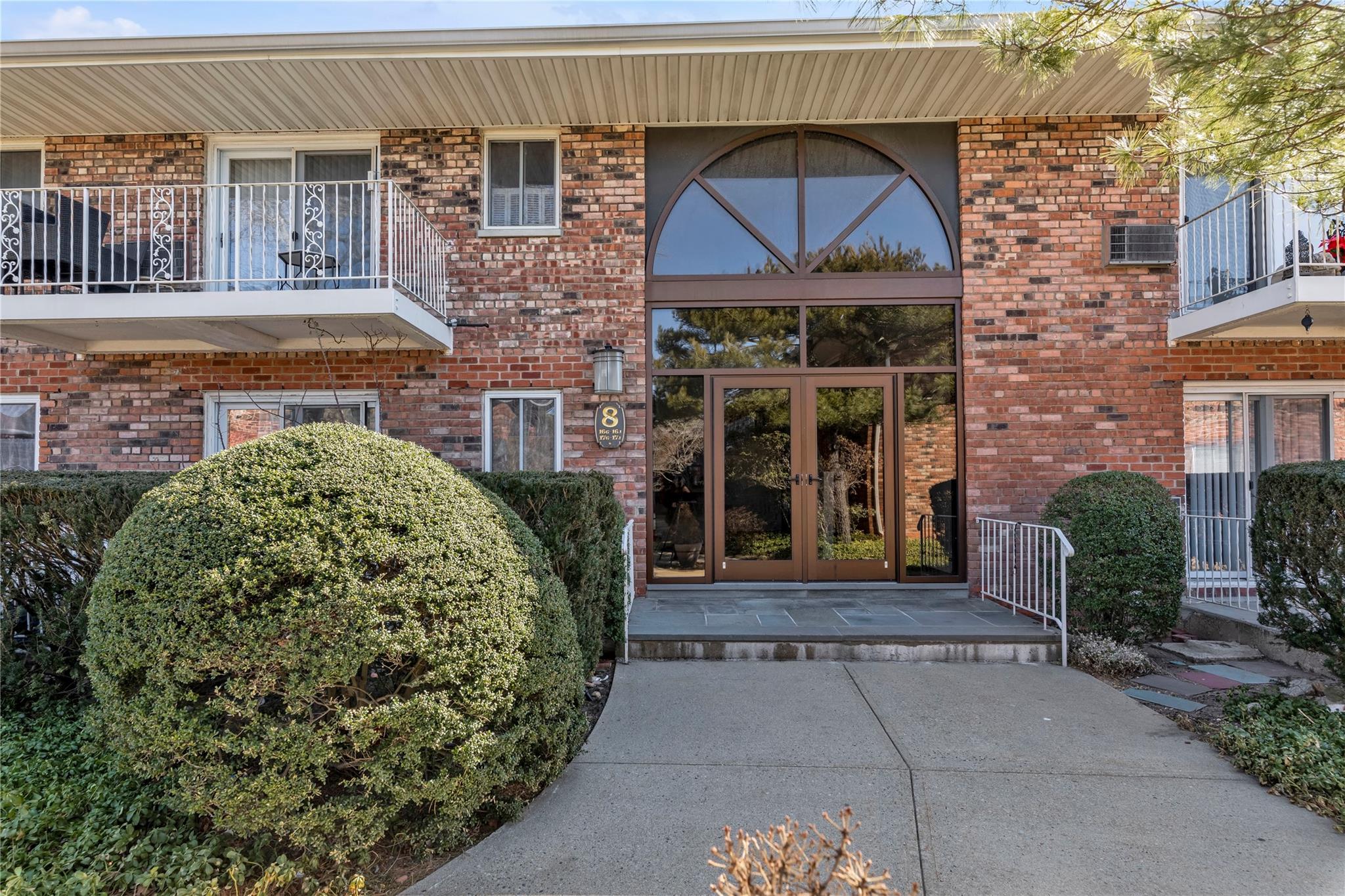 1 Toms Point Lane Unit: Bldg.#8, Apt.16J