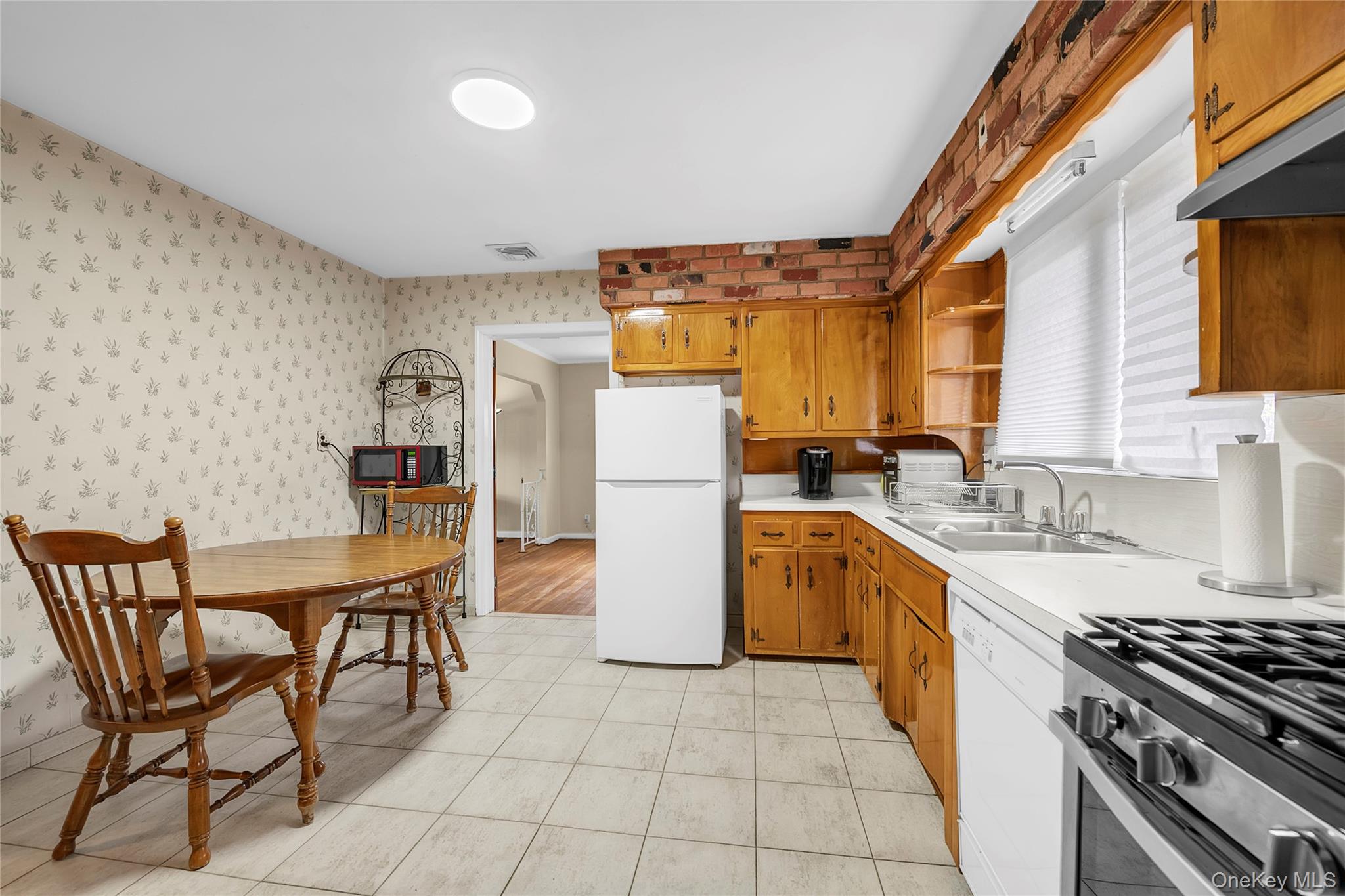 61-46 213th Street