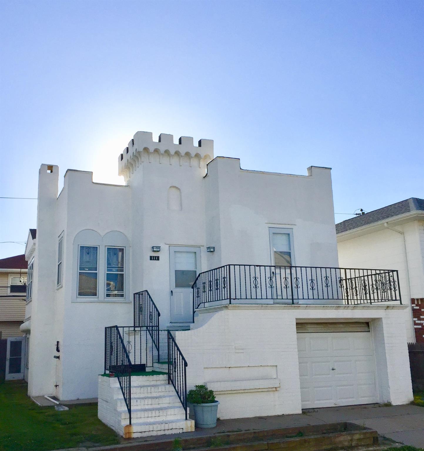 111 Mitchell Avenue