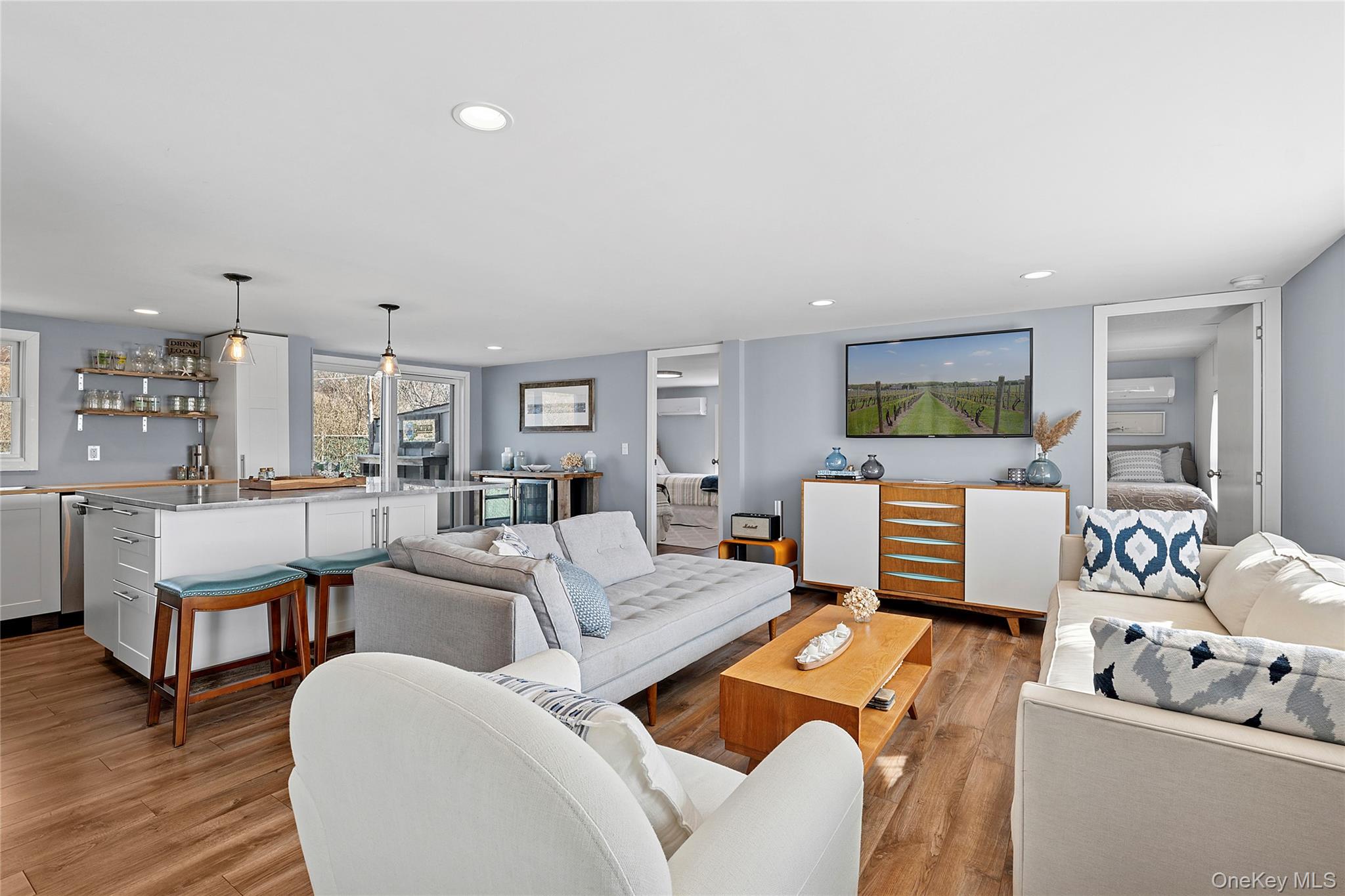 100 Deforest Road Unit: 433