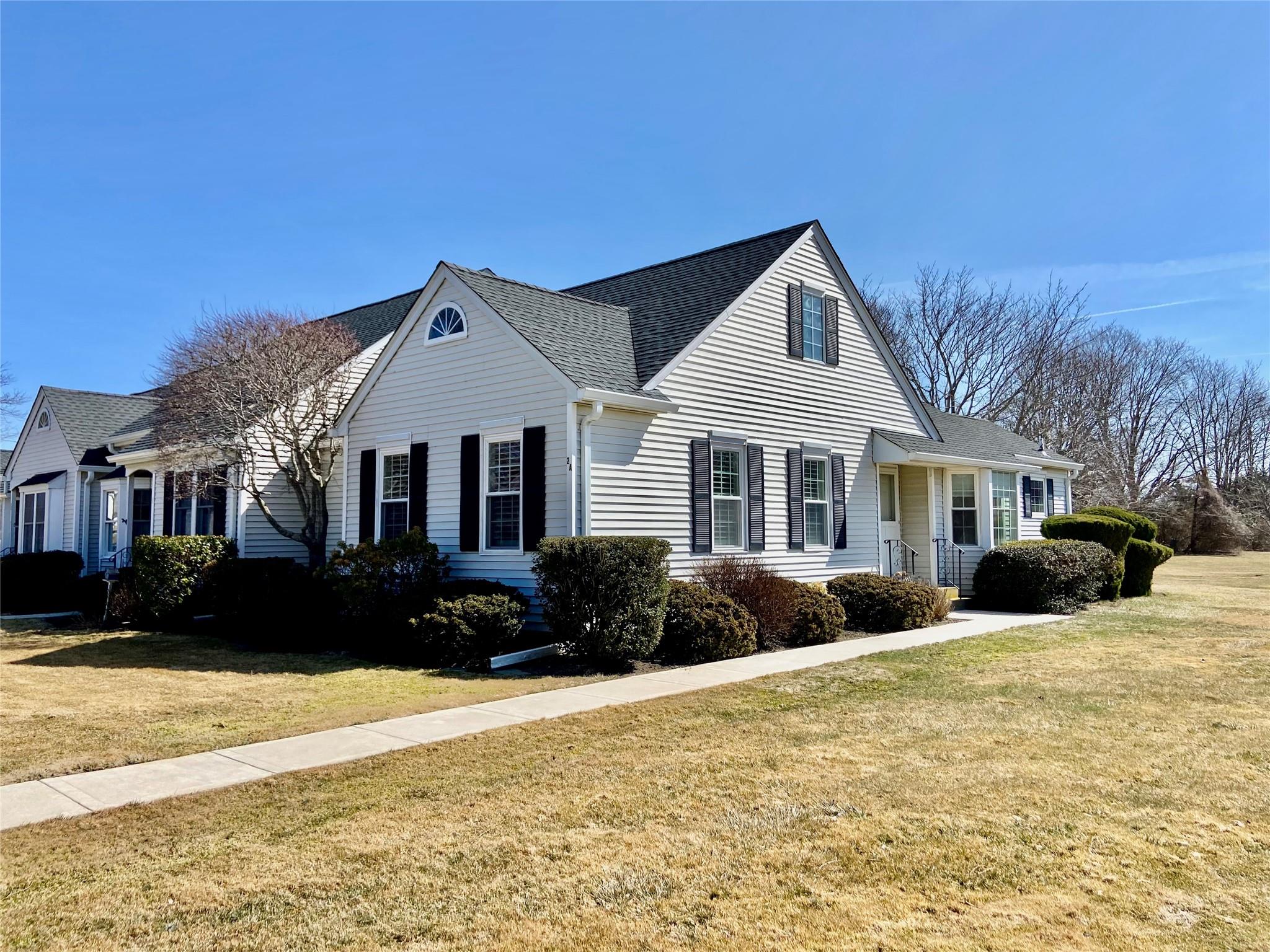 2555 Youngs Avenue Unit: 2A