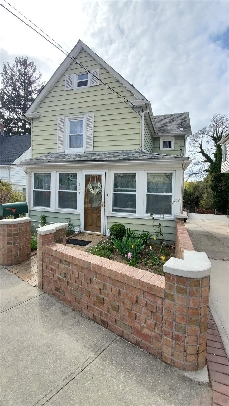 102 School Street