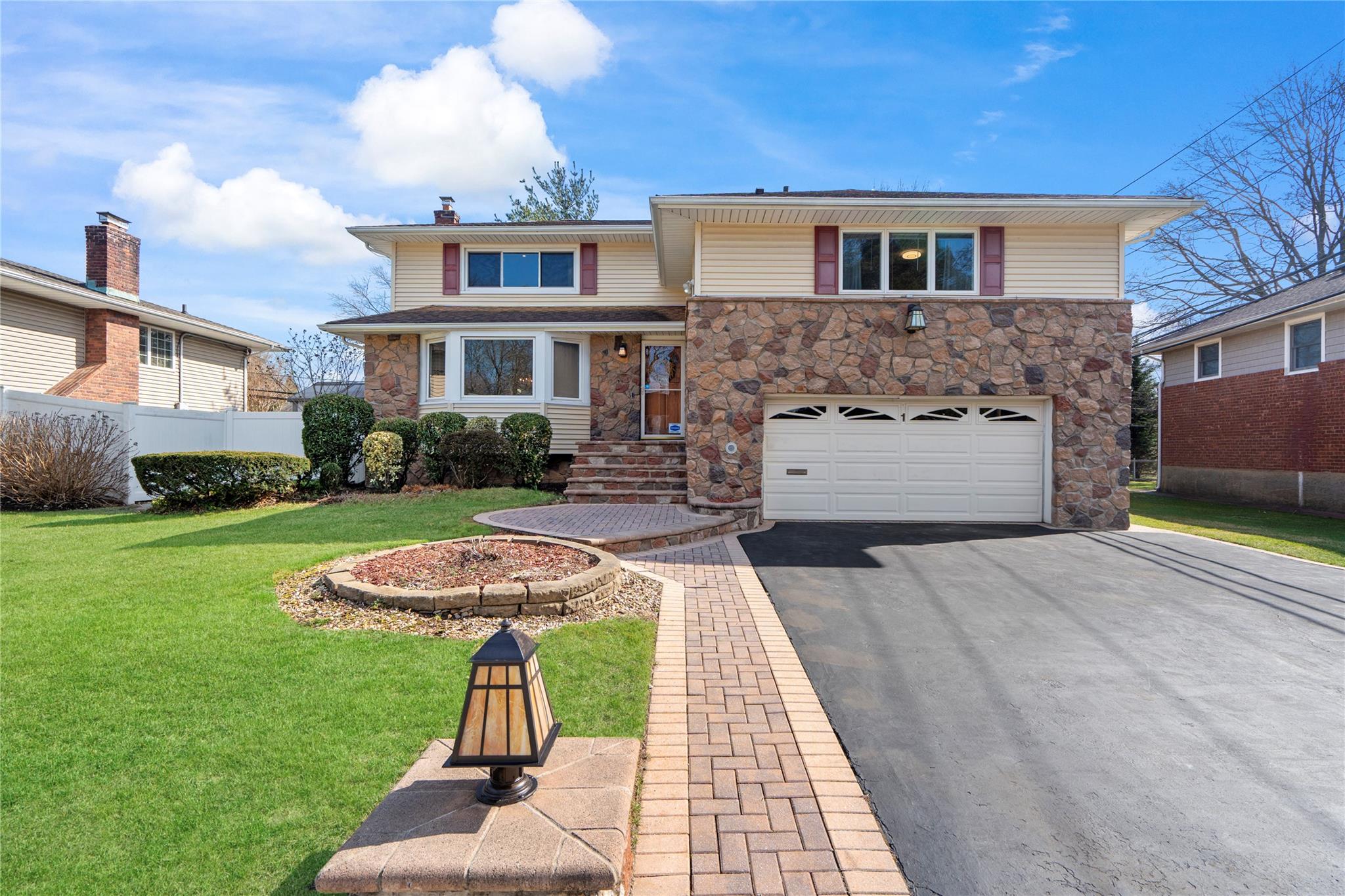1 Stuart Drive