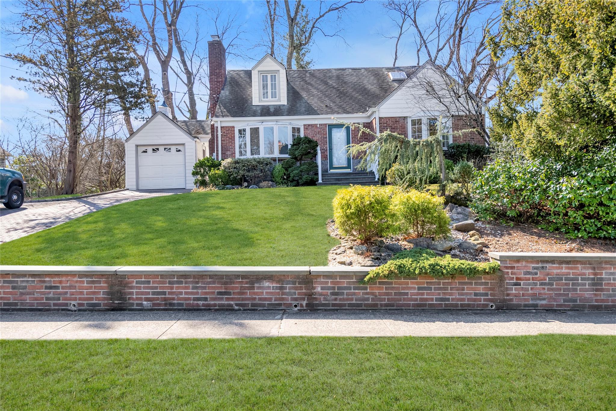66 Murray Avenue